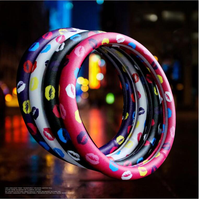 Lovely Lip seal Faux Leather Steering wheel cover